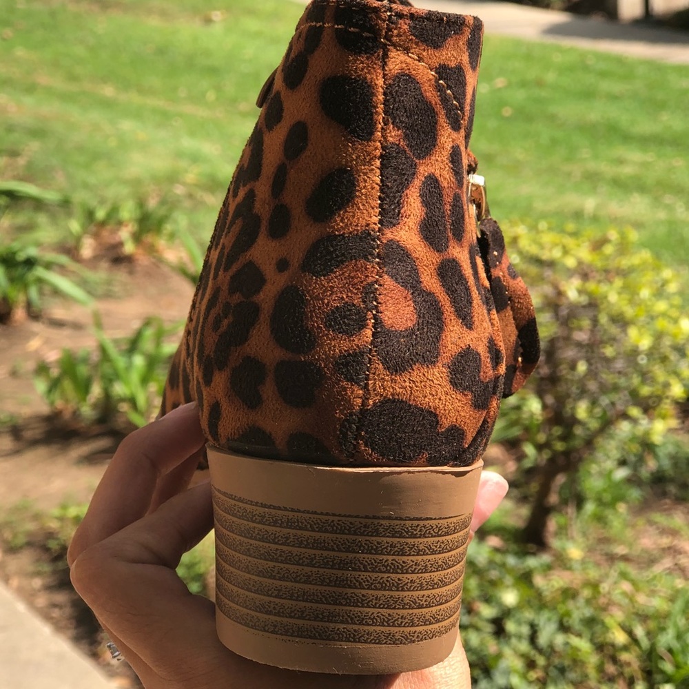LAST 1♥️Leopard 🐆Print Ankle Bootie with Zipper - Picture 5 of 5